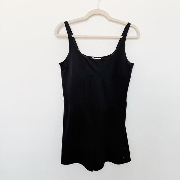 Victoria’s Secret Active Romper Black Size XL Athletic Minimalist Fitness Sporty - Picture 1 of 7